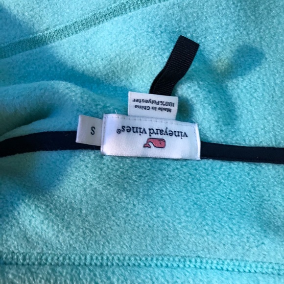 Vineyard Vines fleece vest - Picture 3 of 3